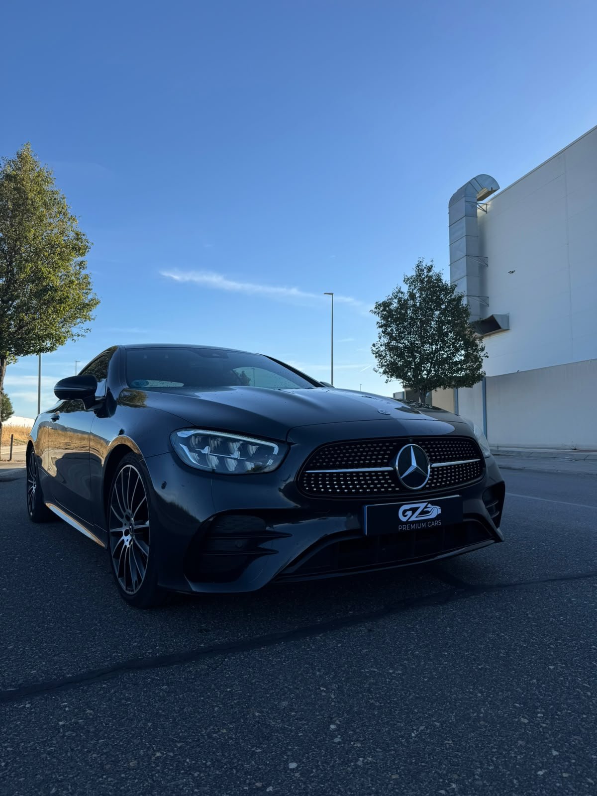 Mercedes-Benz Clase E 220d Coupé AMG Line
